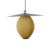 Gubi buiten hanglamp Satellite, 45x27 cm, zwart/mosterdgoud