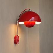 &Tradition wandlamp Flowerpot VP8, stekker, vermiljoen rood