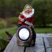 LED lamp op zonne-energie Gnomy kleurrijk/rood plastic 21 cm houthakke...