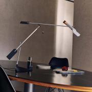 Stilnovo LED tafellamp Halley, projectie 100 cm, grijs