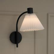 Wandlamp Mira, zwart/wit, ijzer/stof, breedte 22 cm