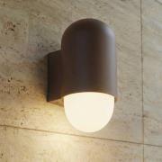 Lindby buitenwandlamp Pilva, bruin, metaal, IP44, E27