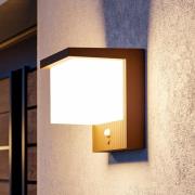 LED-wandlamp op zonne-energie Frigento, roestkleurig, hoogte 15 cm, se...